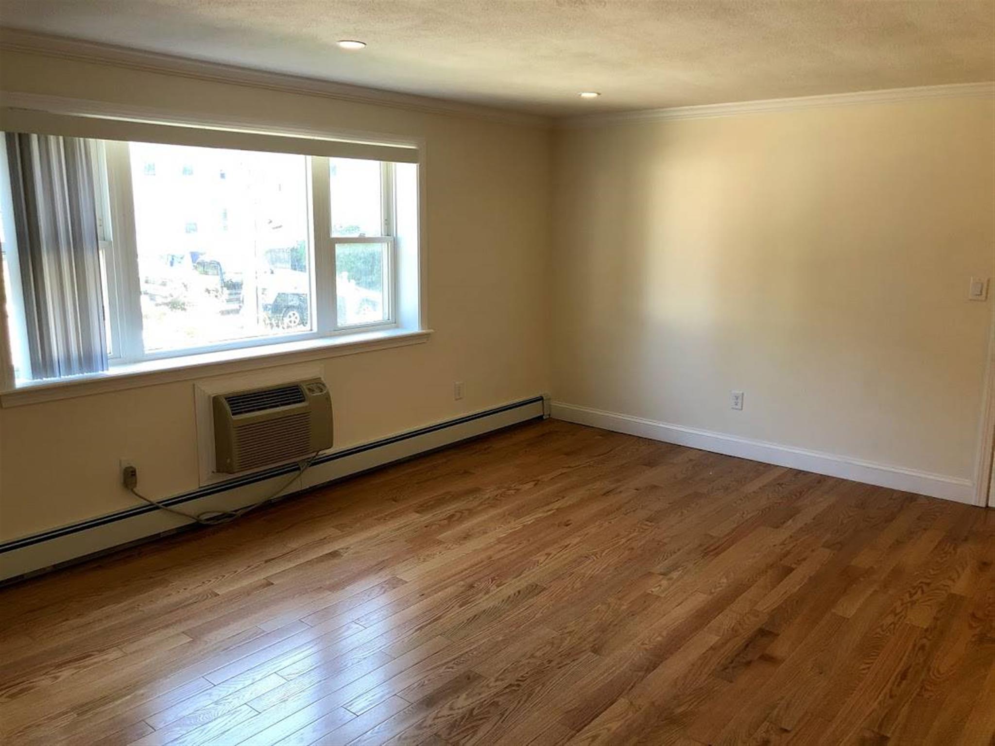 2 bed, 1 bath apartment for rent at 16 Westford Unit 4, Allston — photo 6 of 17