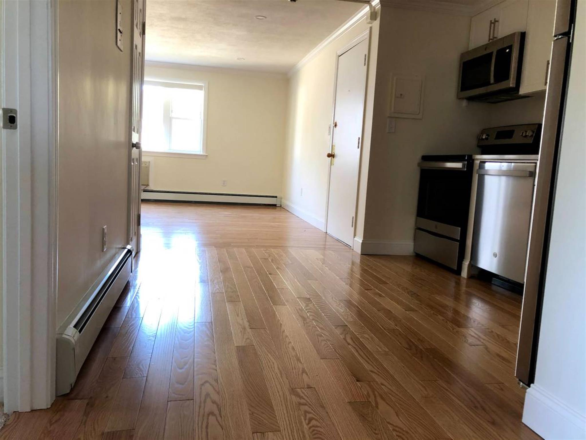 2 bed, 1 bath apartment for rent at 16 Westford Unit 4, Allston — photo 3 of 17