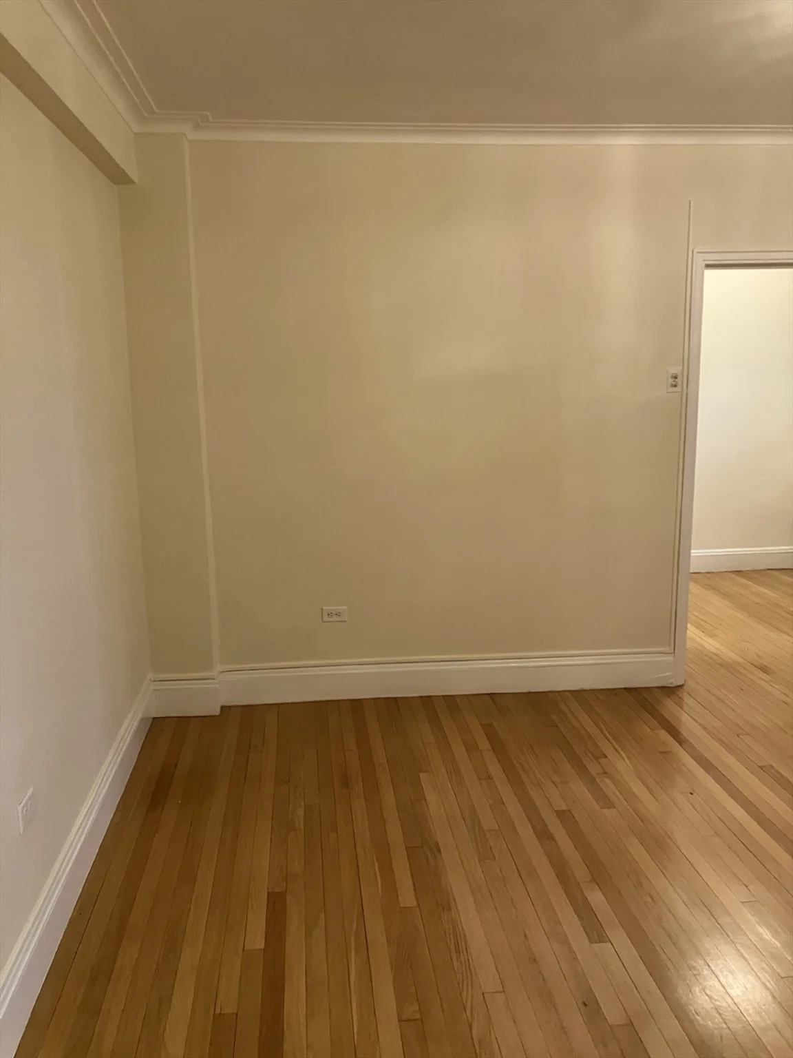 988 Memorial Dr, West Cambridge