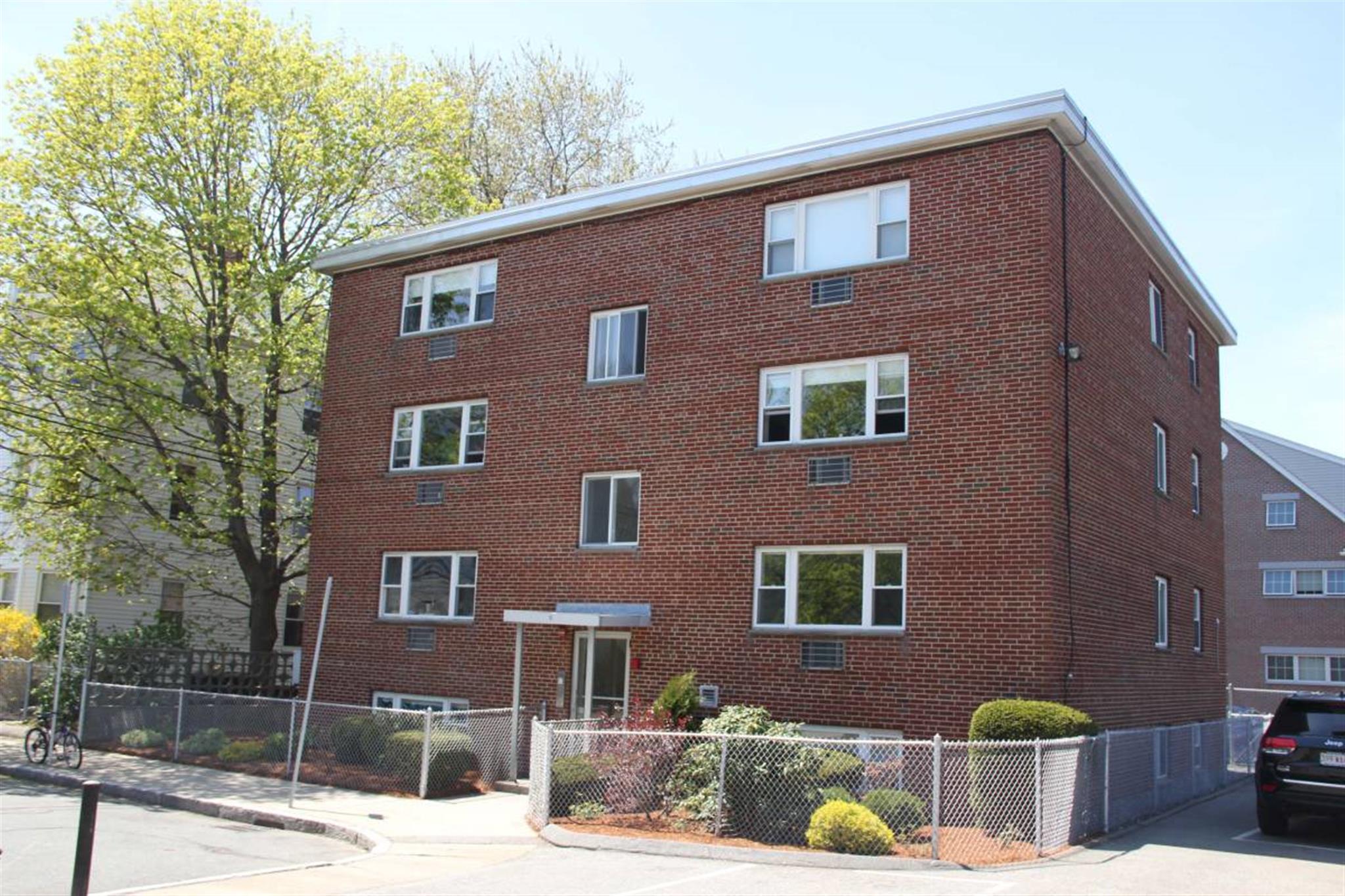 2 bed, 1 bath apartment for rent at 16 Westford Unit 4, Allston — photo 17 of 17