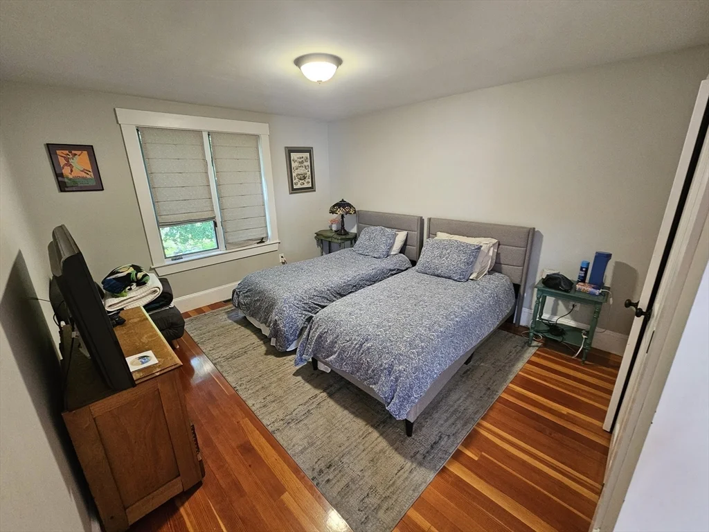 144 East St, Sharon