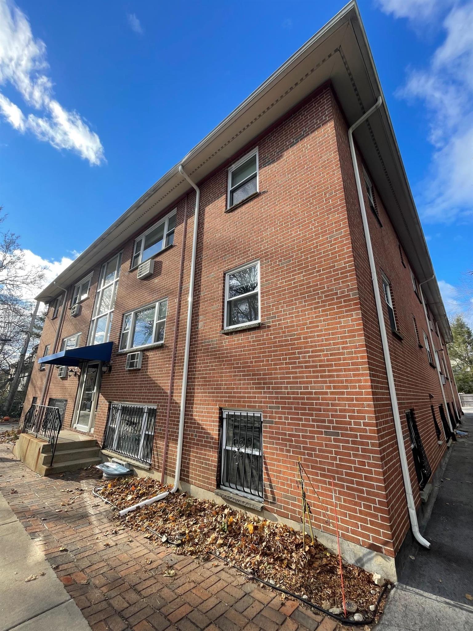 2 bed, 1 bath apartment for rent at 11 Cogswell Ave Unit 7, Porter Square — photo 10 of 11
