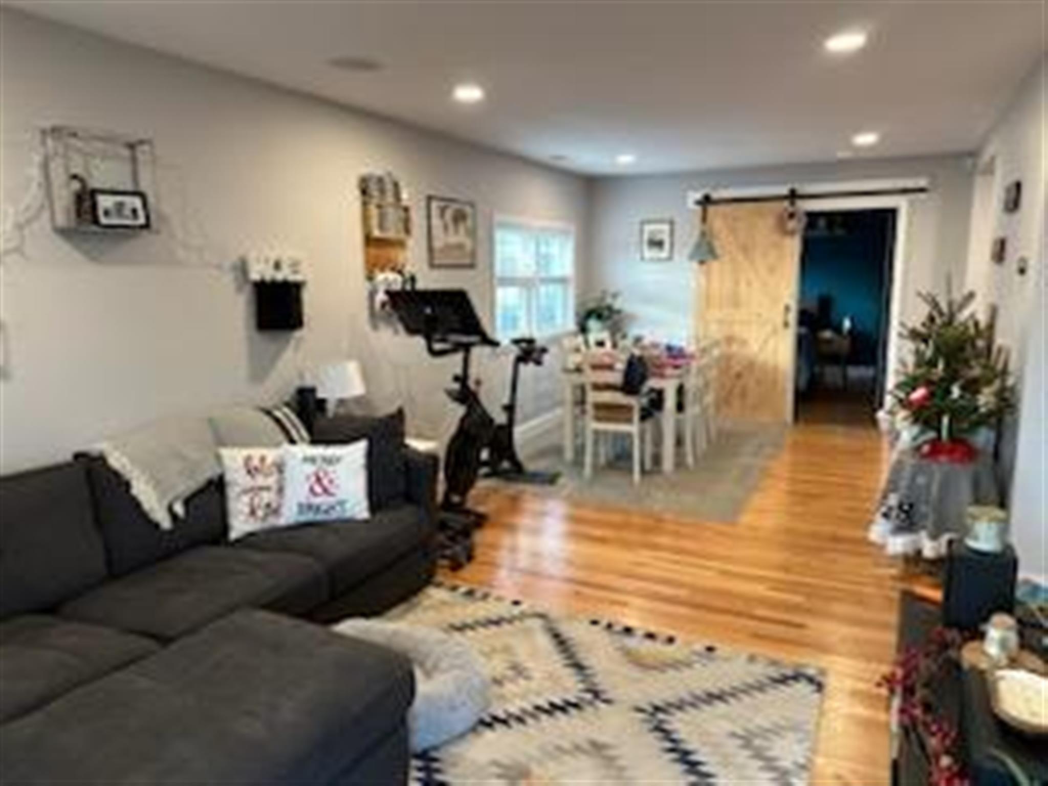 2 bed, 1 bath apartment for rent at 84 Billings Ave Unit 2, Medford — photo 3 of 14
