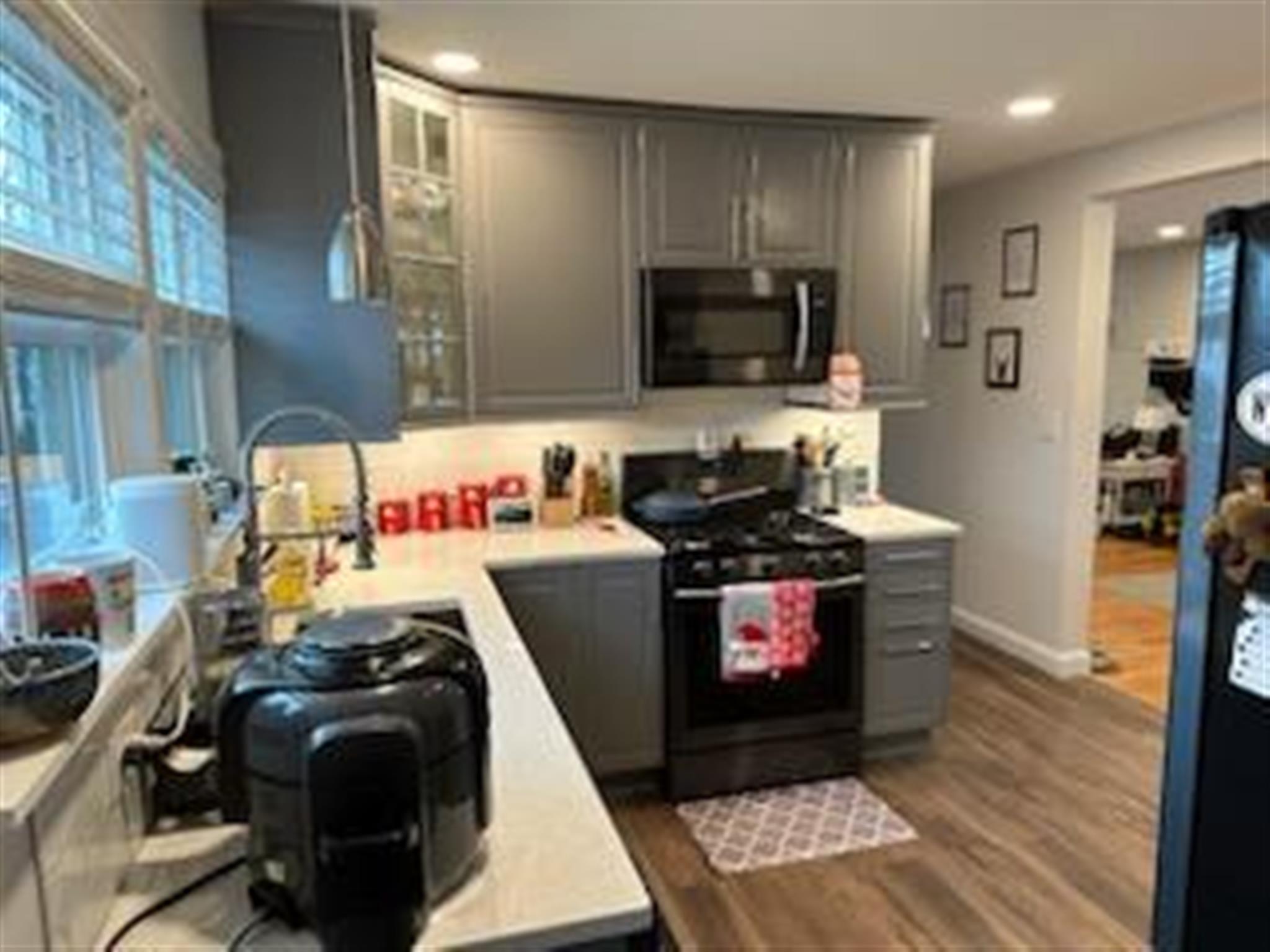 2 bed, 1 bath apartment for rent at 84 Billings Ave Unit 2, Medford — photo 2 of 14