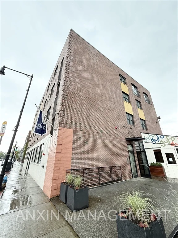 660 Cambridge St, Kendall Square