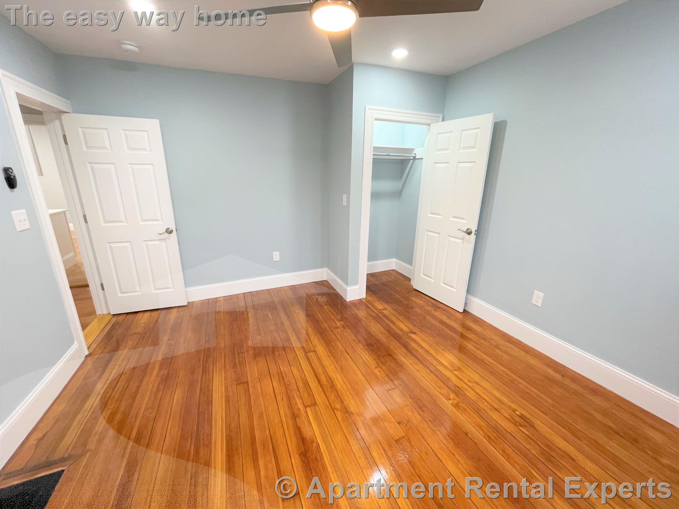 3 Mossland St, Porter Square