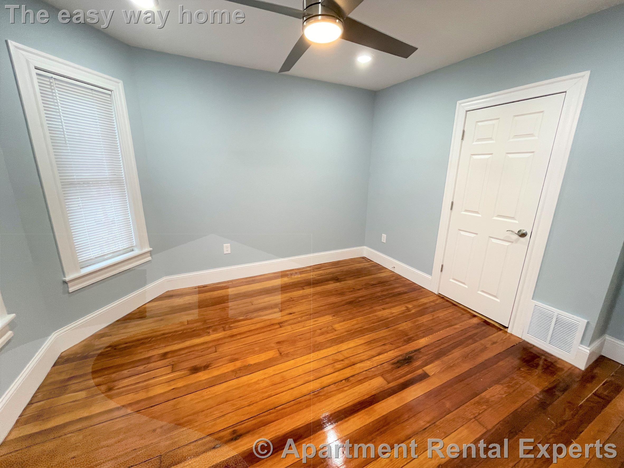 3 Mossland St, Porter Square