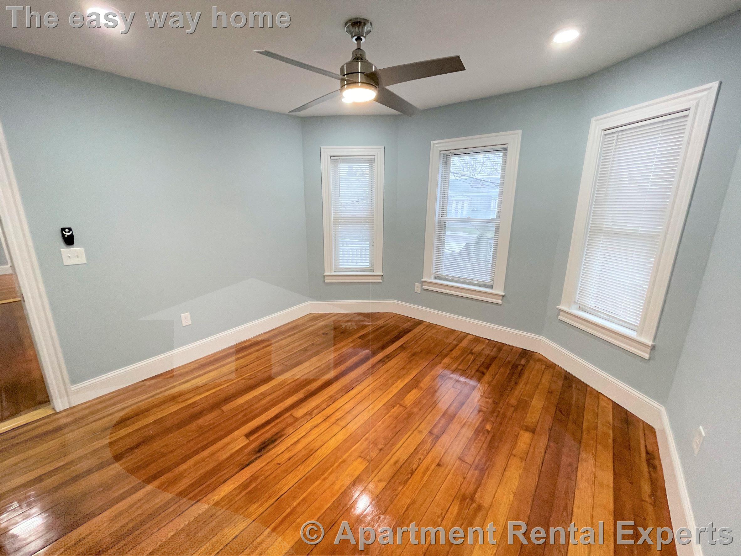 3 Mossland St, Porter Square