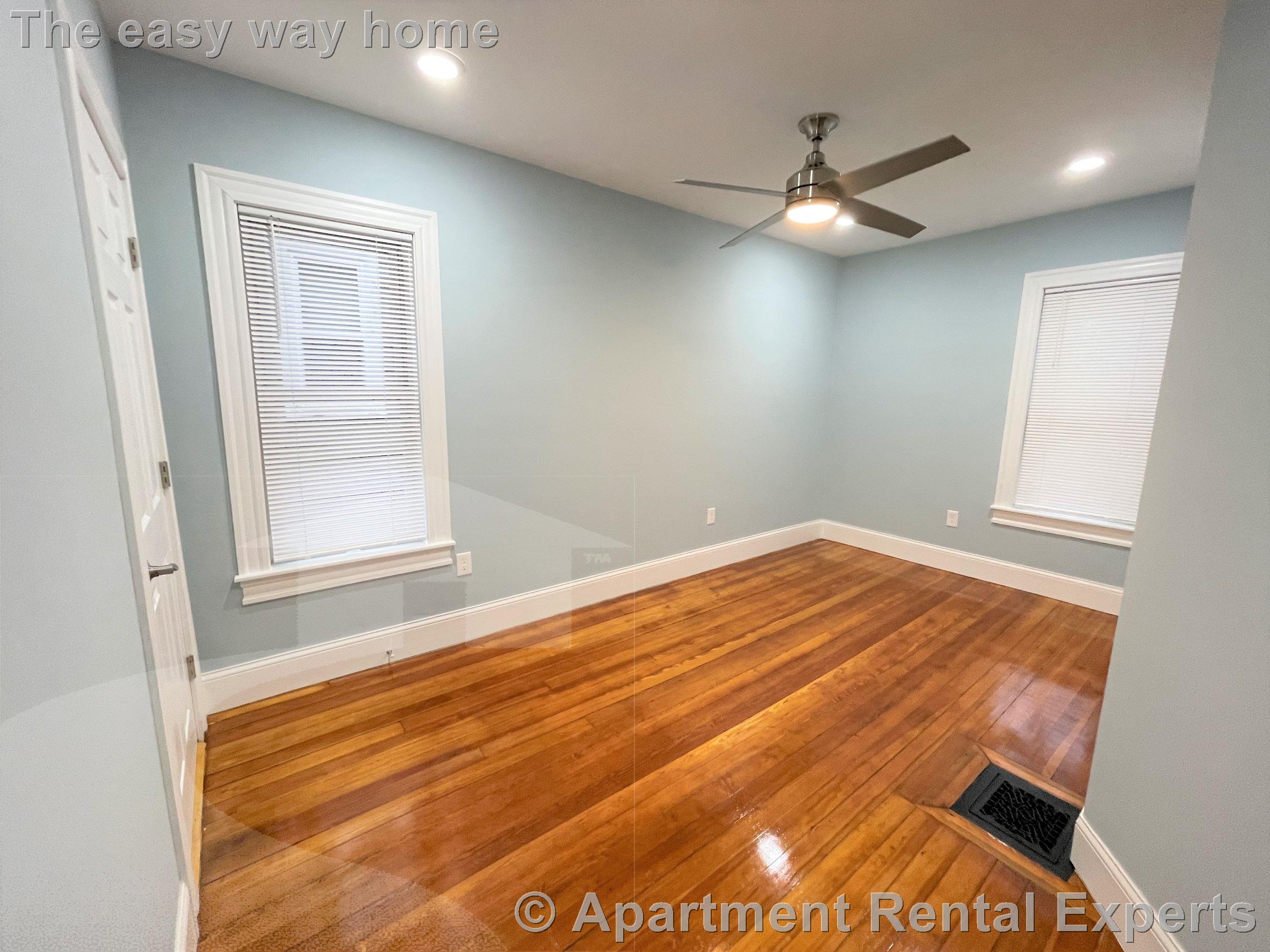 3 Mossland St, Porter Square