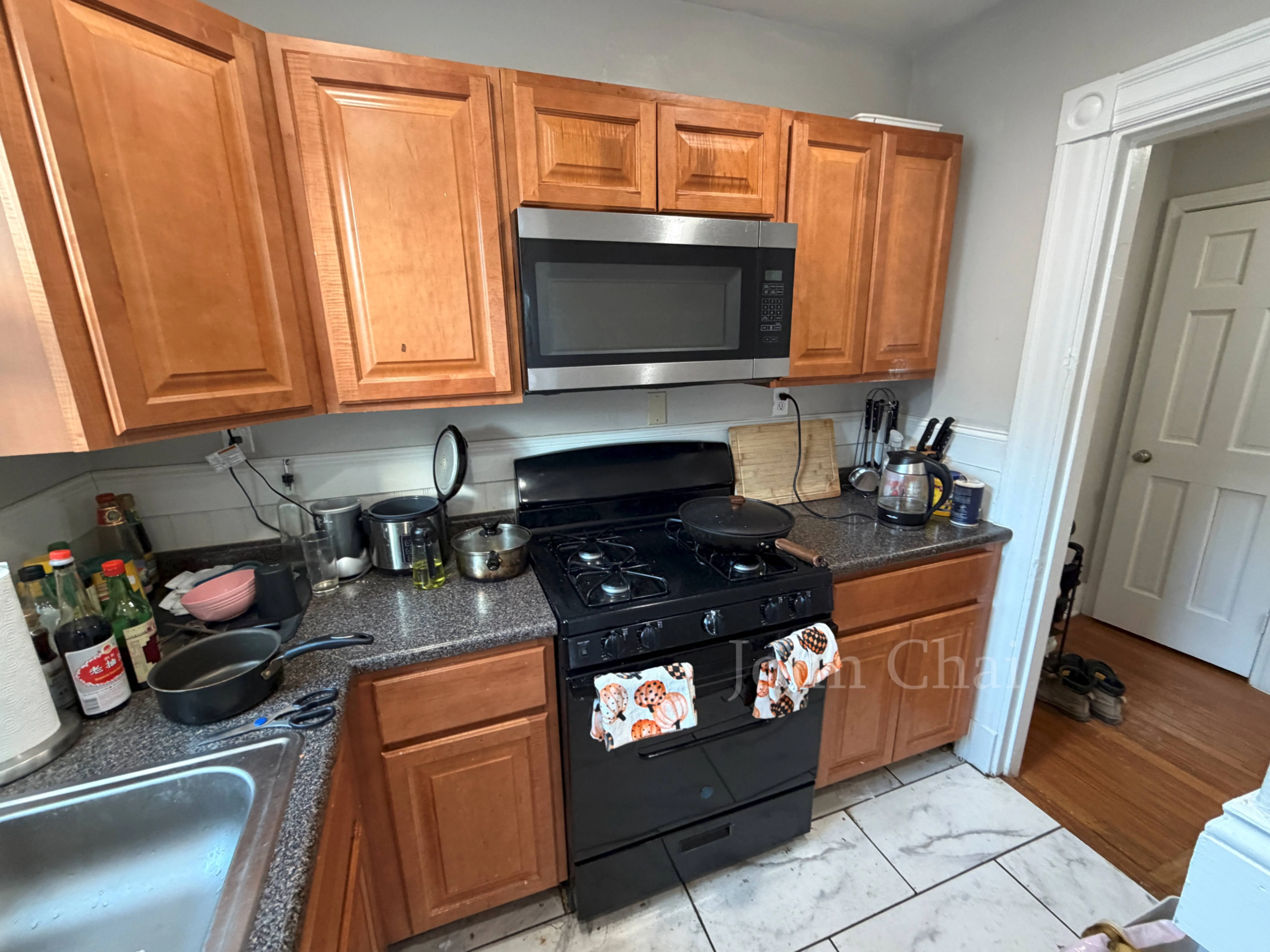 19 Braemore Rd, Brighton