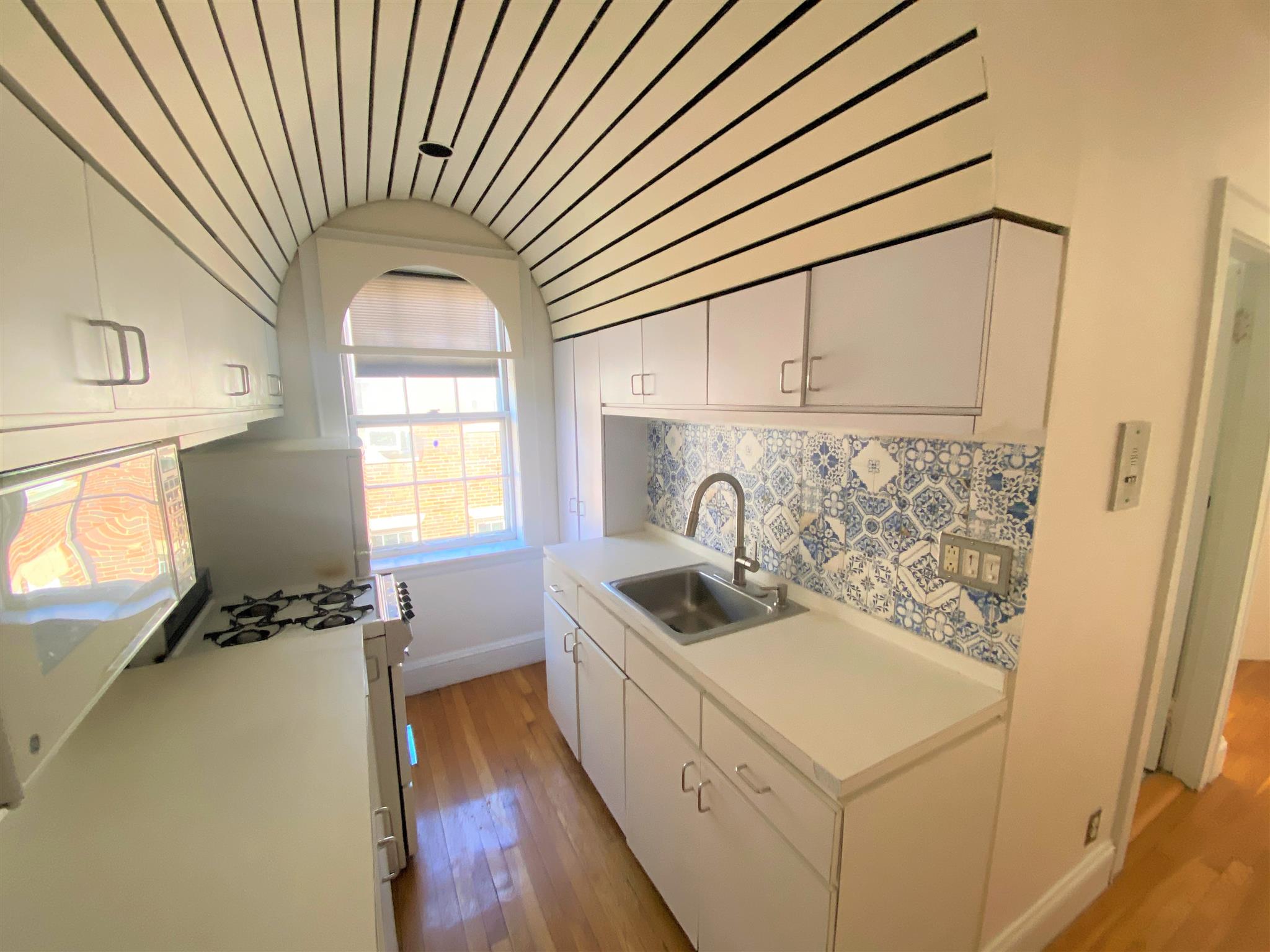 Studio bed, 1 bath apartment for rent at 285 Harvard St Unit 4, Central Square