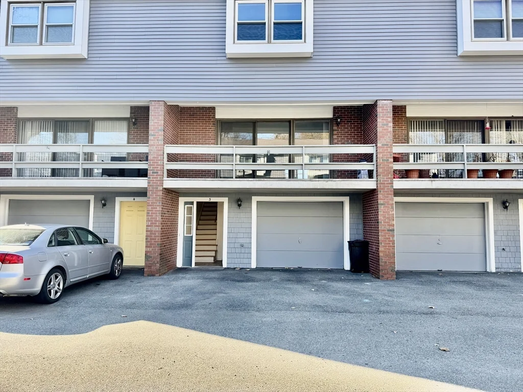 168 Pine St, Danvers