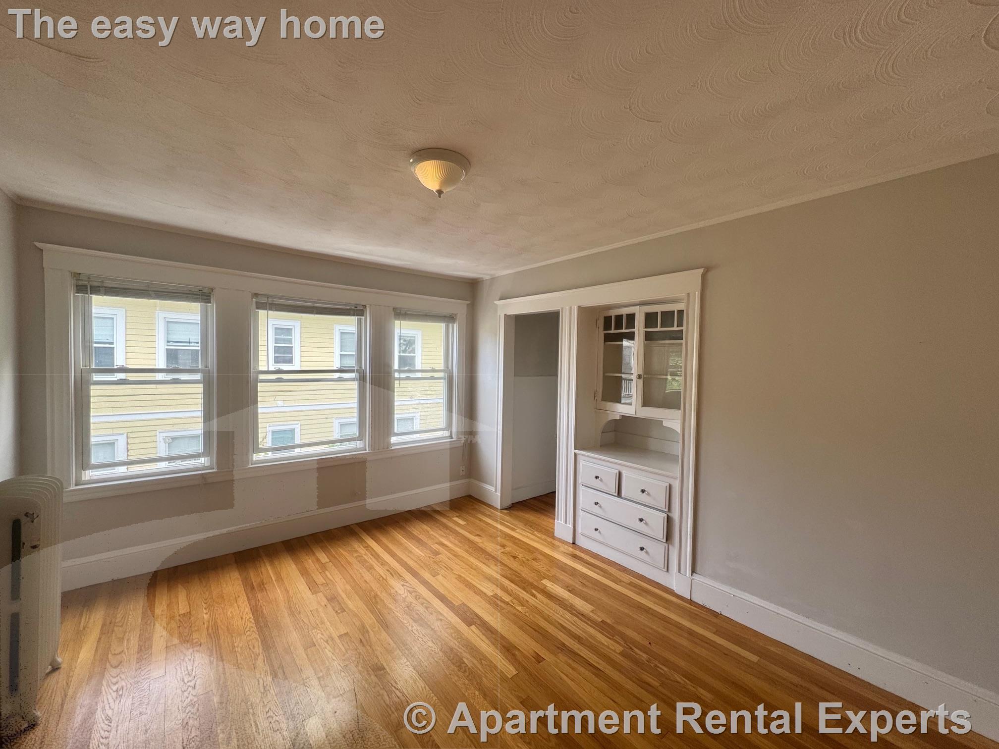 48 Standish St, Huron Village