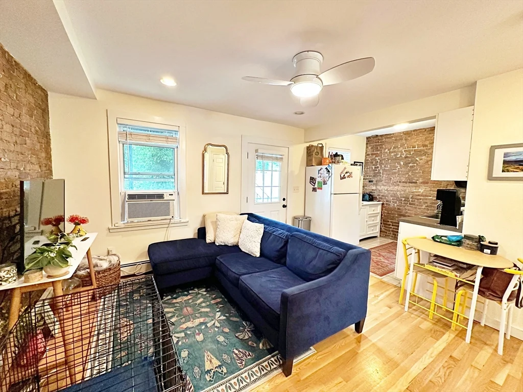 187 Everett St, East Boston