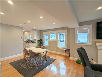 20 Carver Road East, Watertown