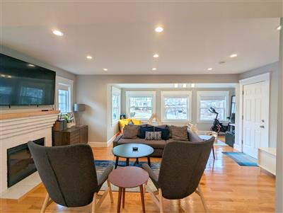 20 Carver Road East, Watertown