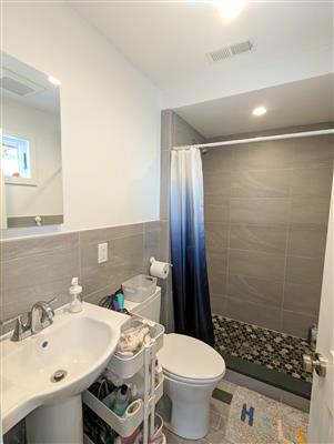 20 Carver Road East, Watertown