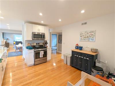 20 Carver Road East, Watertown