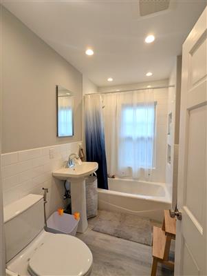 20 Carver Road East, Watertown