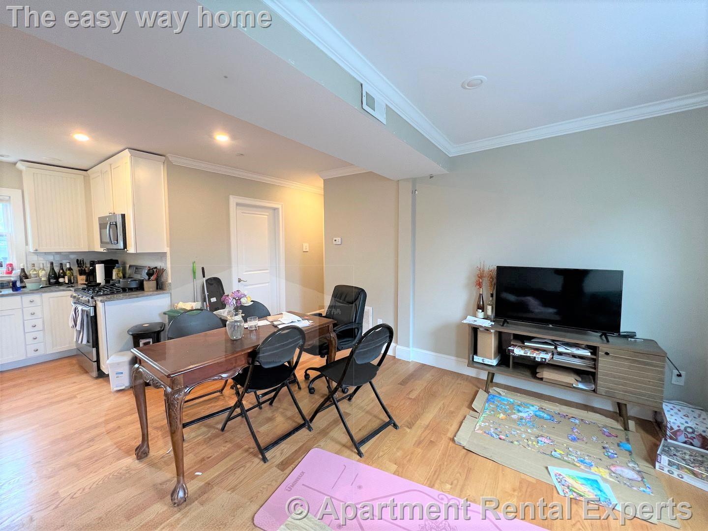 183 River St, Central Square