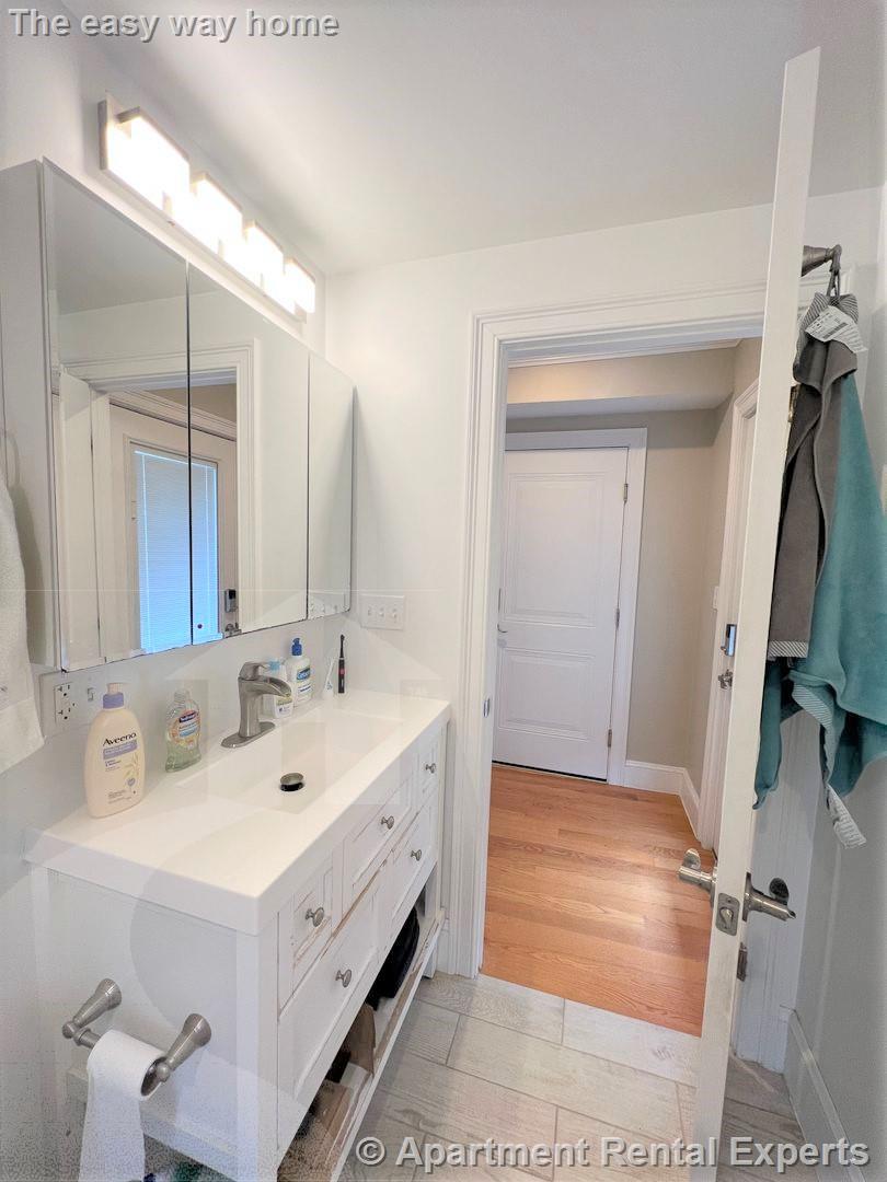 183 River St, Central Square