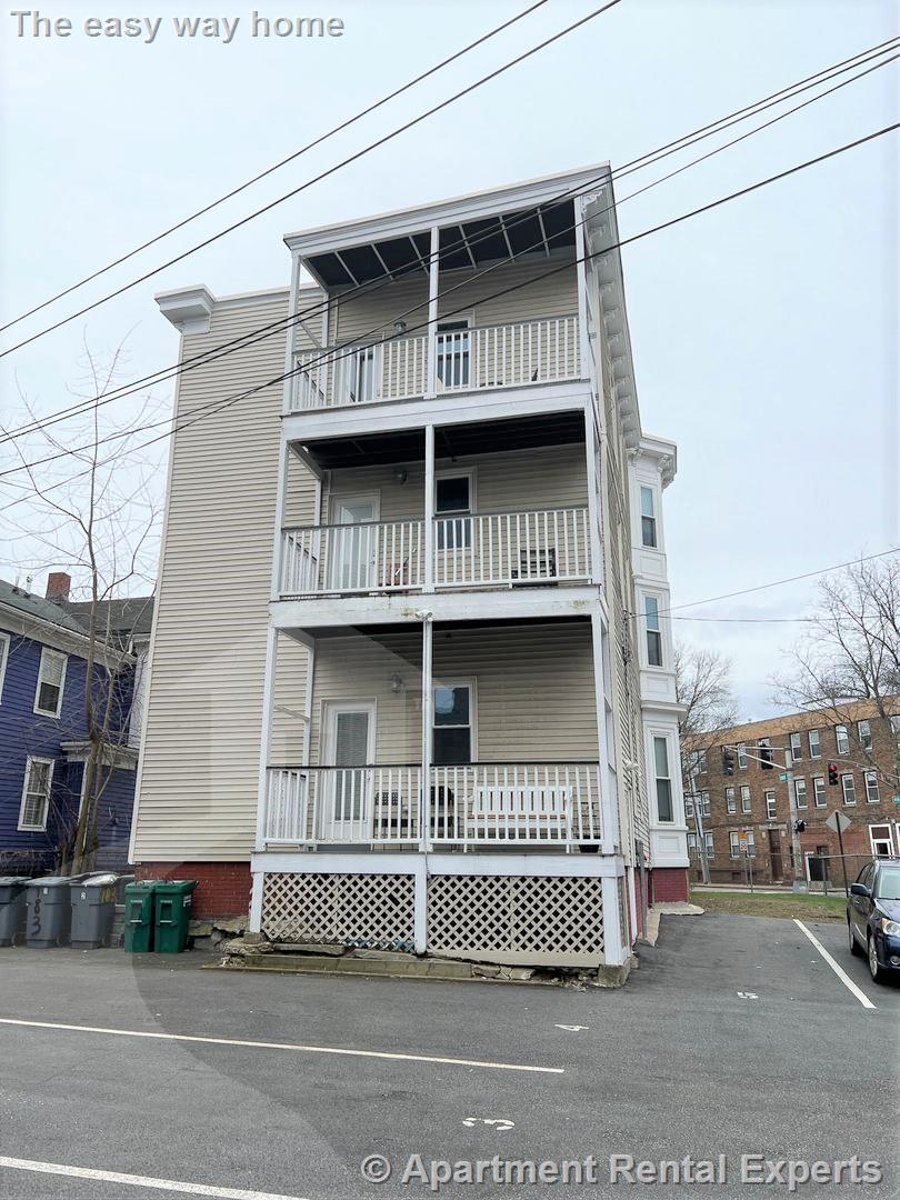 183 River St, Central Square