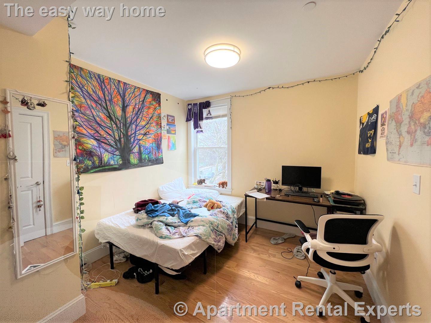 183 River St, Central Square