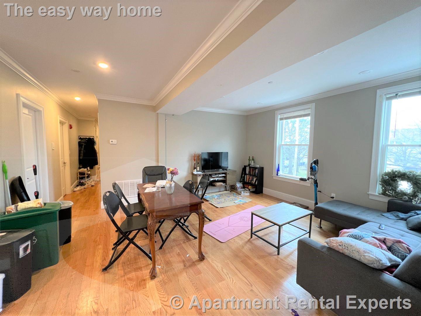 183 River St, Central Square