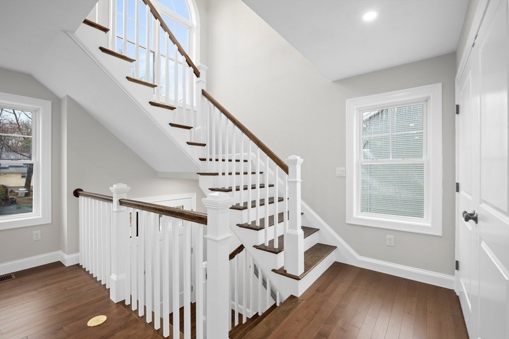 33 Third St, Worcester