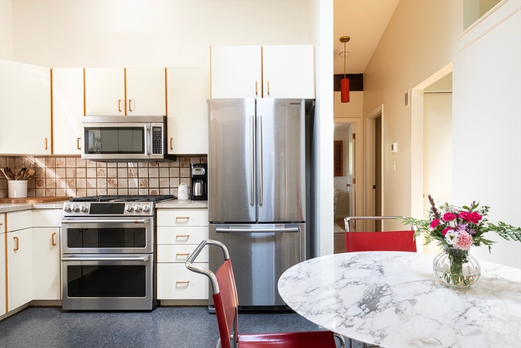 7 Partridge Rd, Lexington