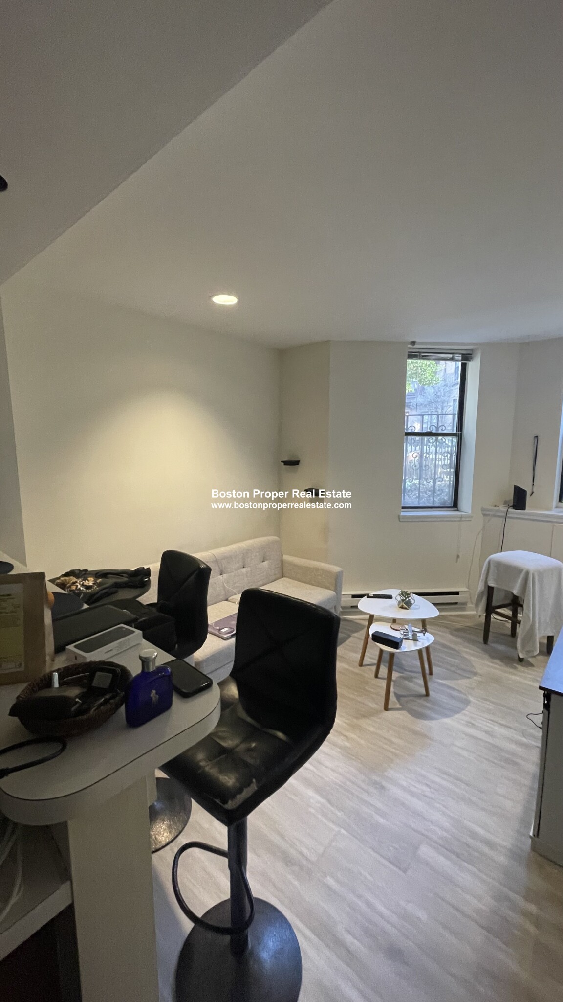 Studio bed, 1 bath apartment for rent at 312 Beacon St Unit 1F, Back Bay — photo 2 of 6