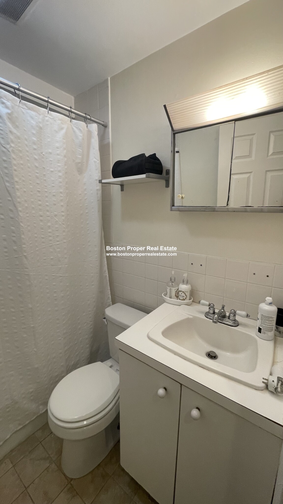 Studio bed, 1 bath apartment for rent at 312 Beacon St Unit 1F, Back Bay — photo 5 of 6