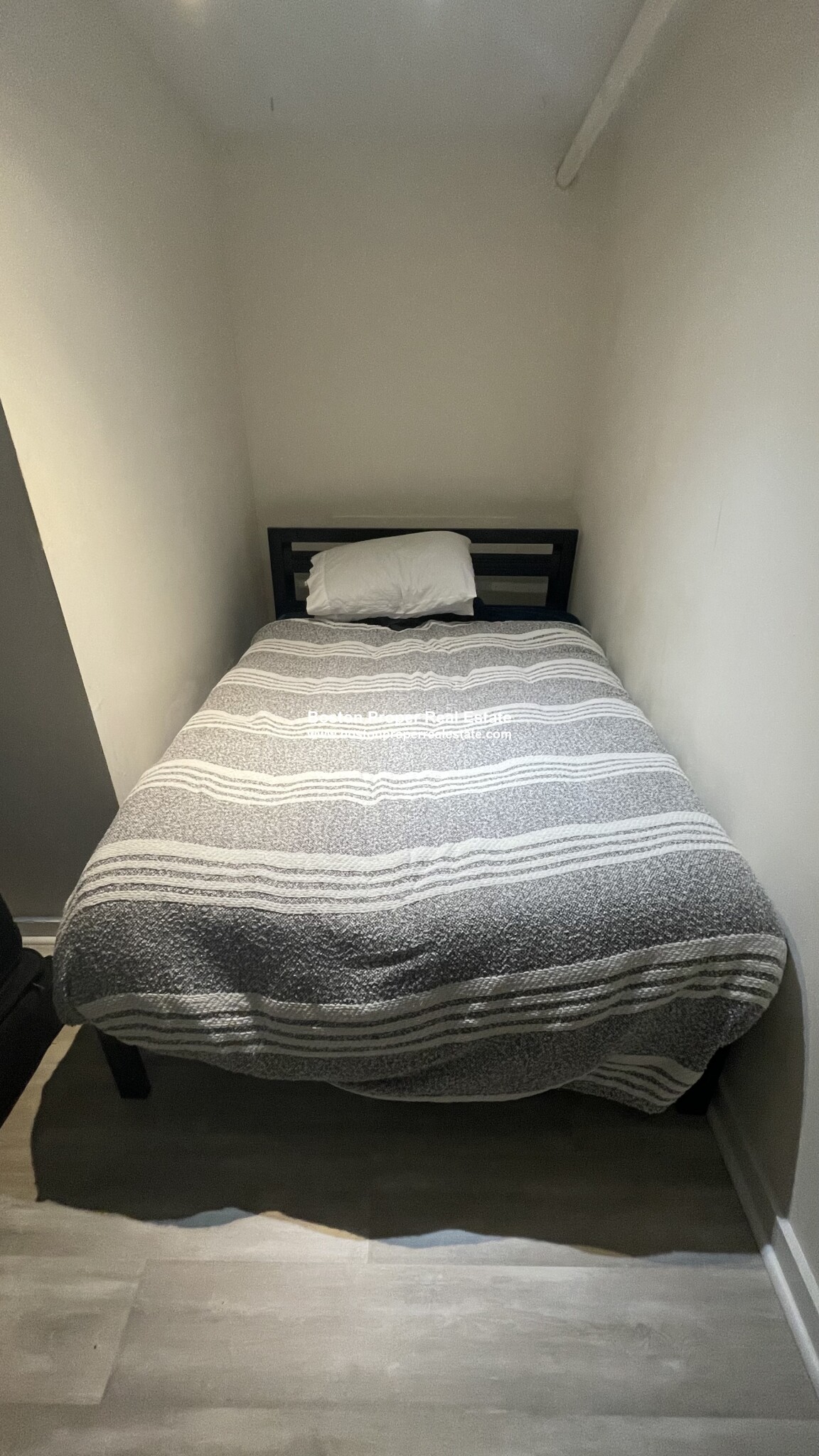 Studio bed, 1 bath apartment for rent at 312 Beacon St Unit 1F, Back Bay — photo 3 of 6