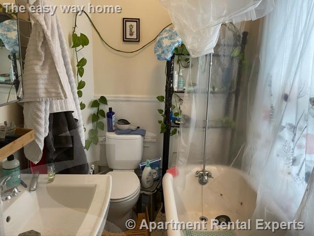 77 Bonair St, Winter Hill