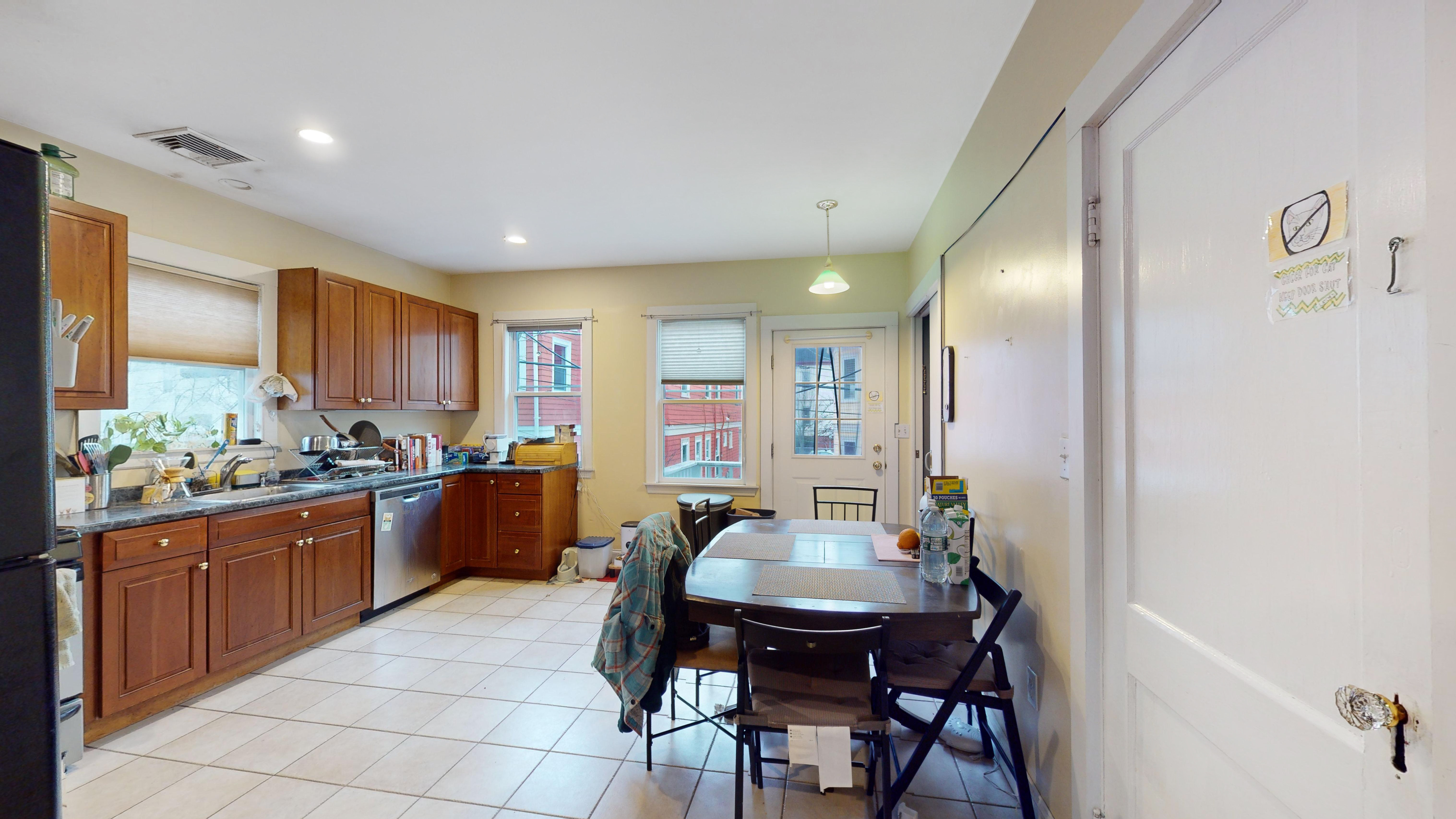 4 bed, 2 bath apartment for rent at 212 Powder House Boulevard Unit 2, West Somerville — photo 6 of 18