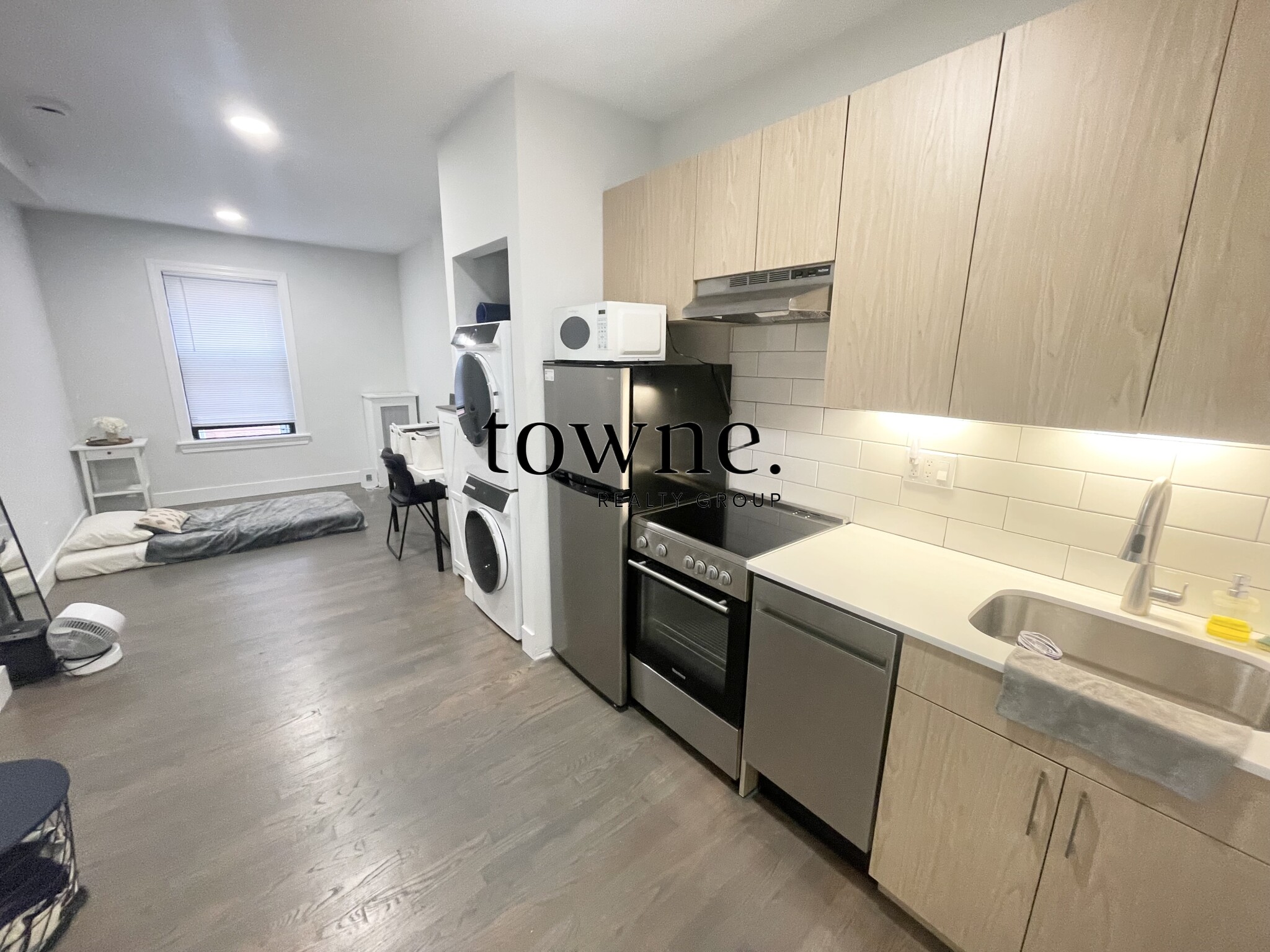 270 Newbury St, Back Bay