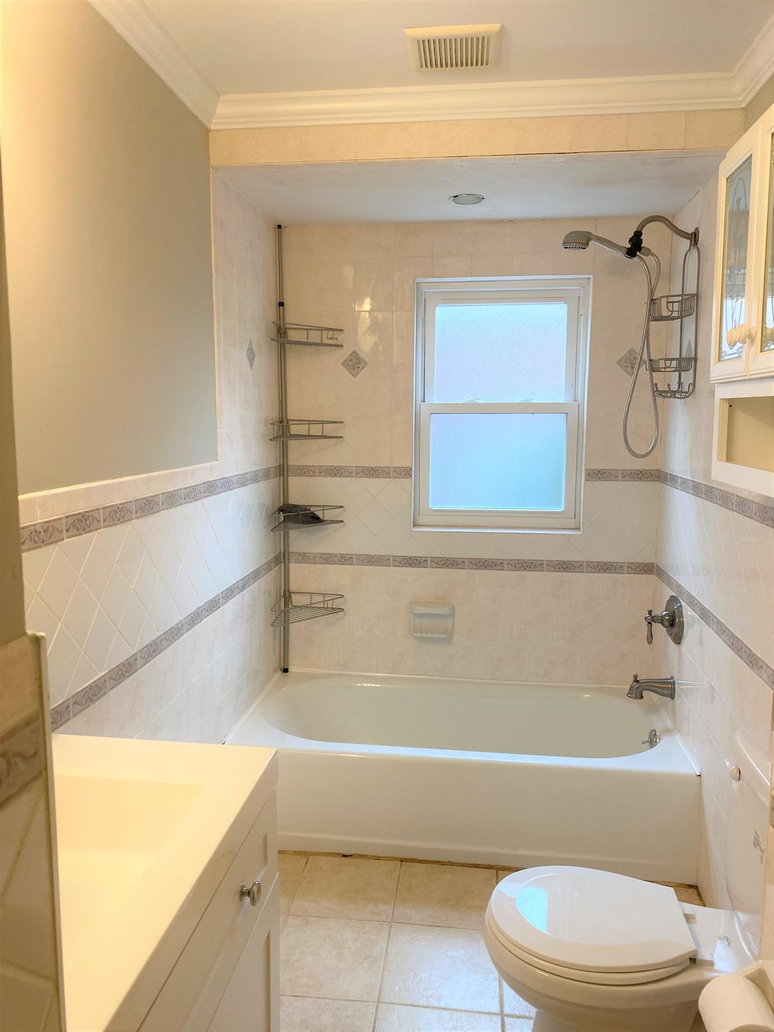 2 bed, 1 bath apartment for rent at 14 Howard St Unit 1, Central Square — photo 8 of 11