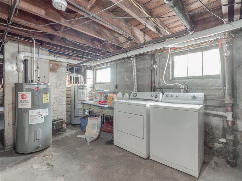 60 Powder House Boulevard, Tufts