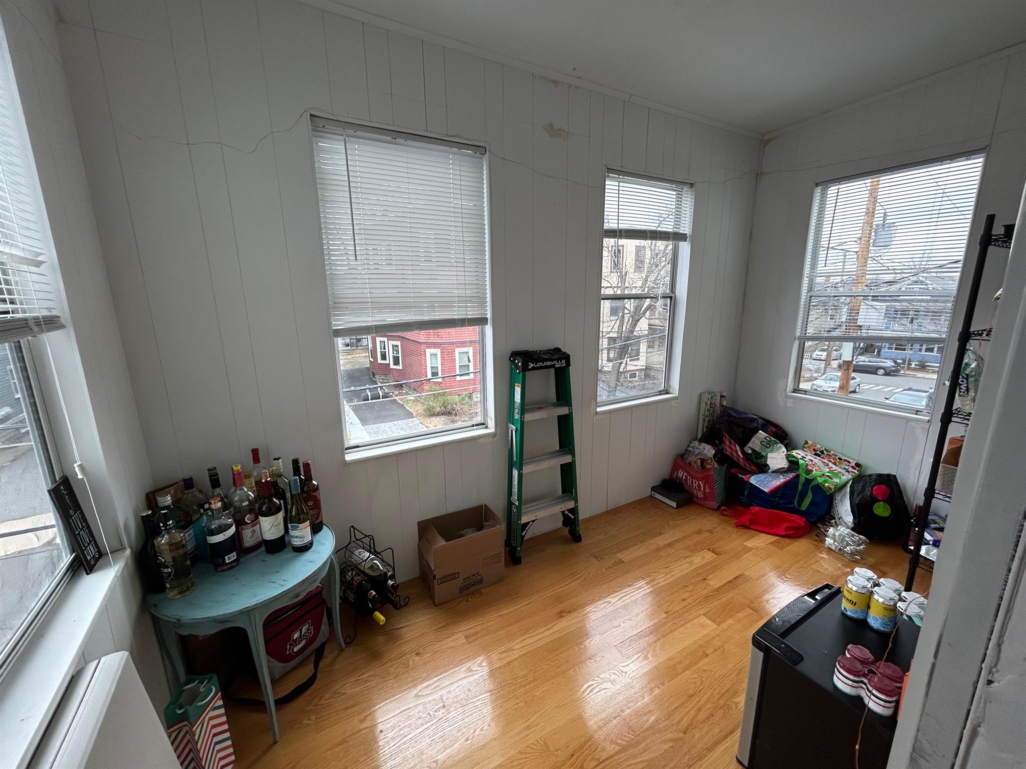 31 Belknap St, West Somerville