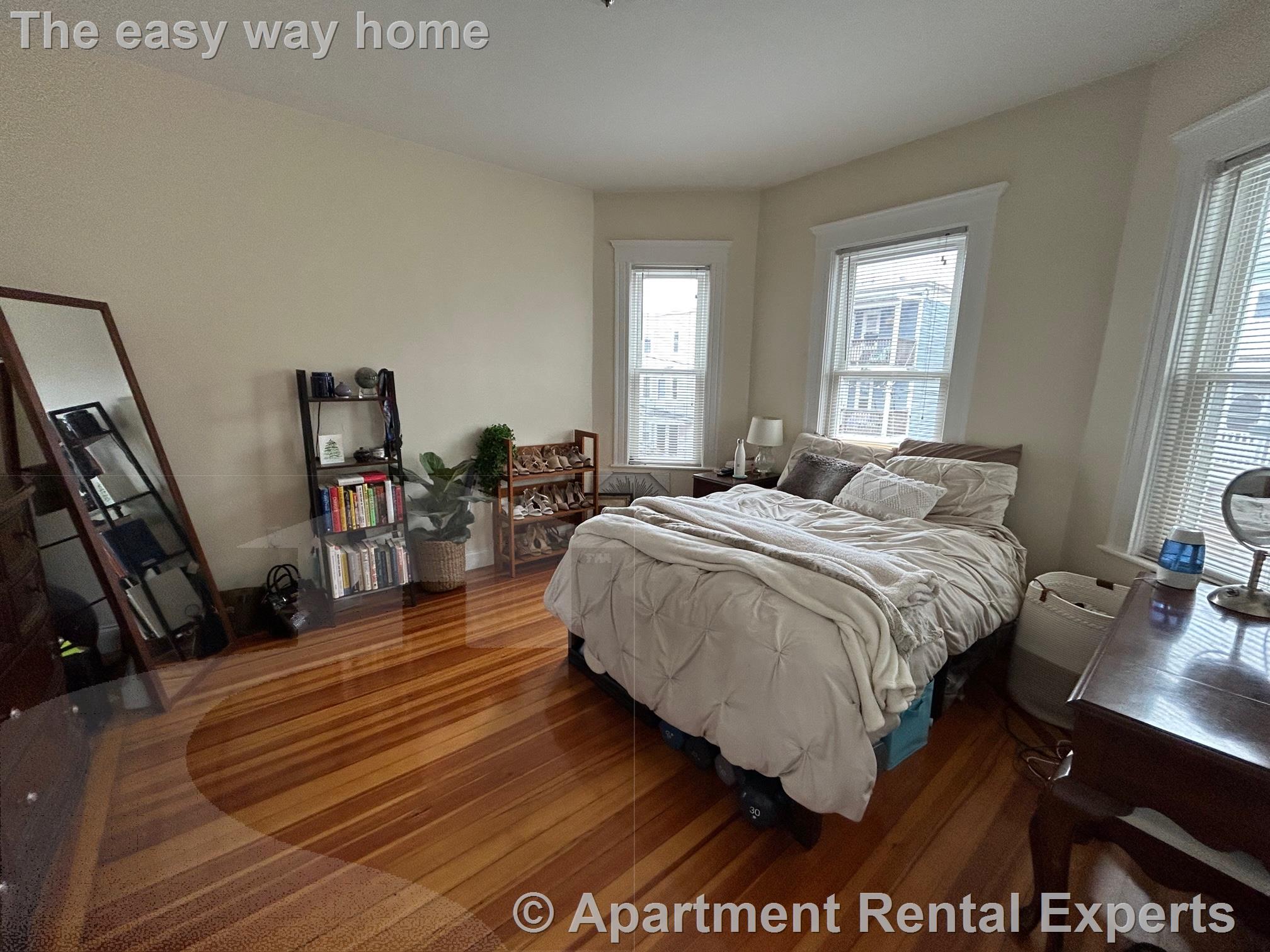 29-31 Belknap St, Teele Square