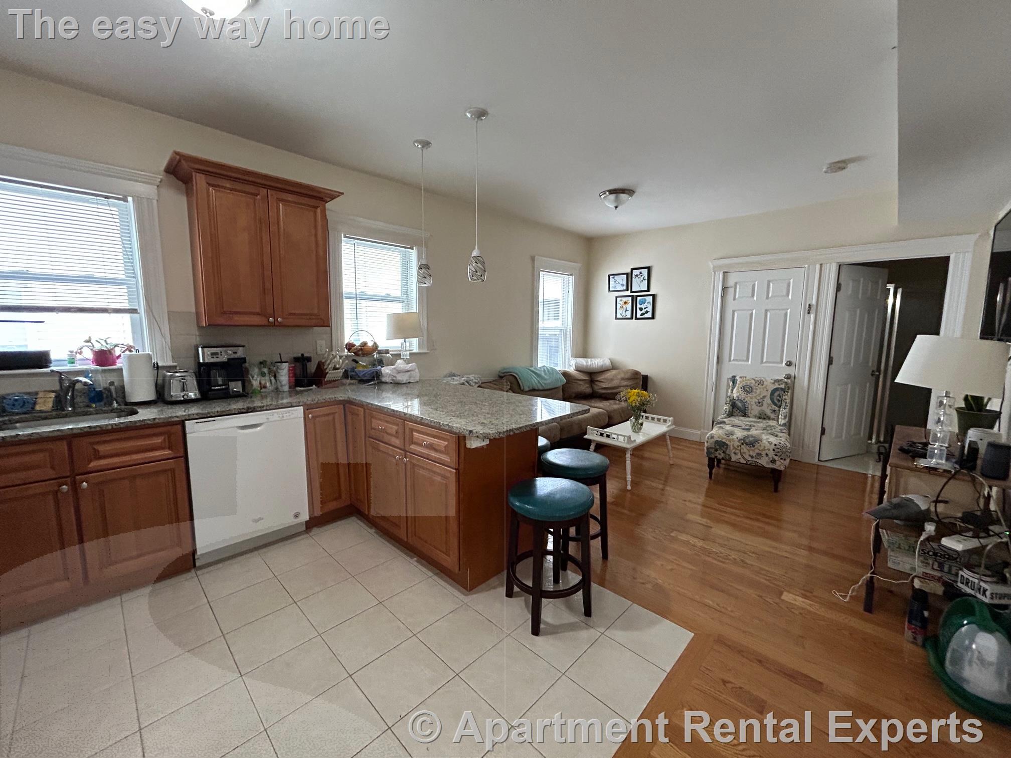 29-31 Belknap St, Teele Square