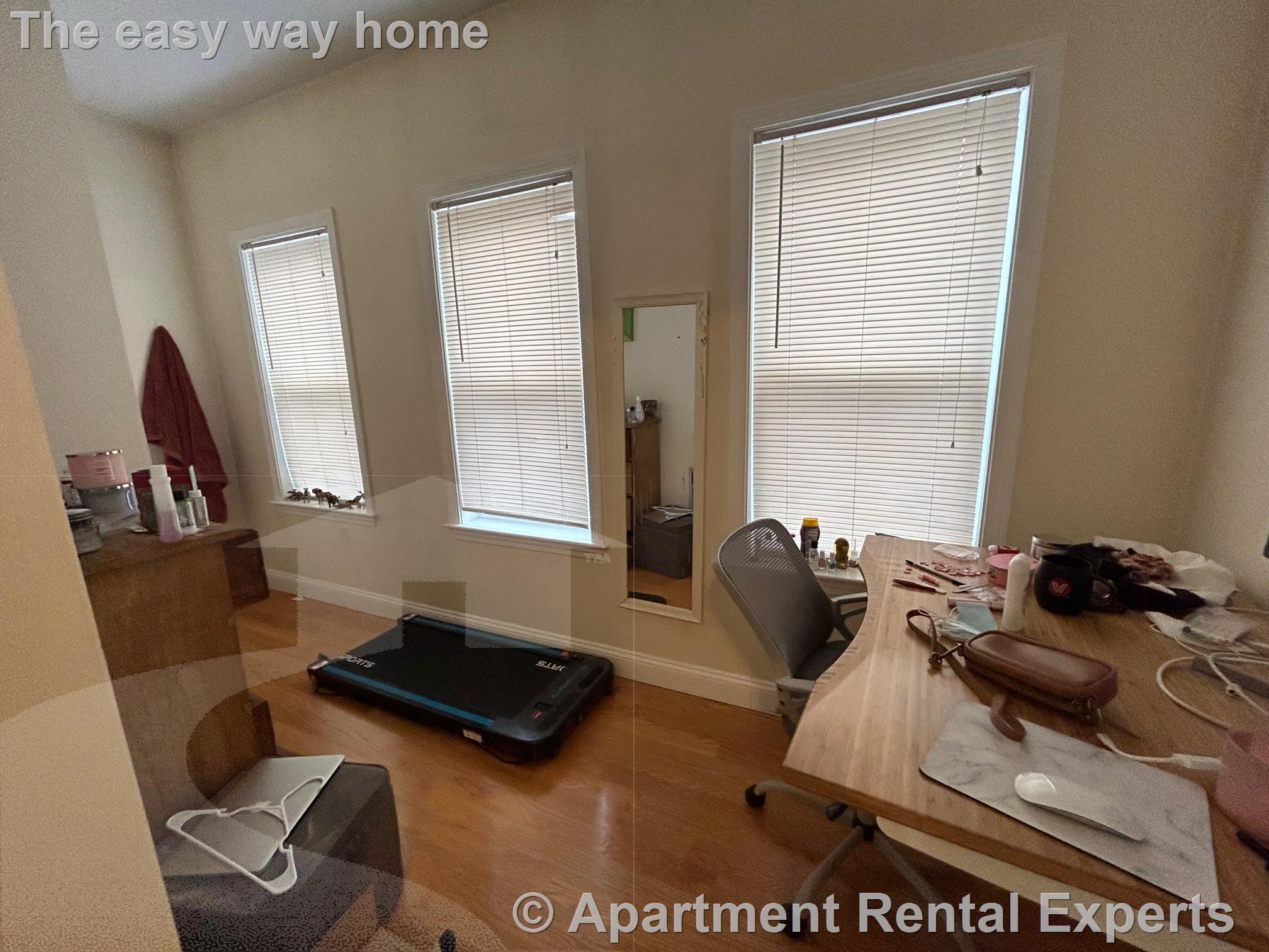 29-31 Belknap St, Teele Square