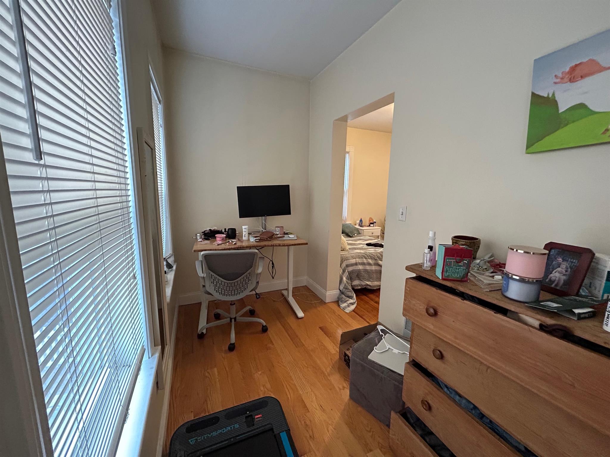 31 Belknap St, West Somerville