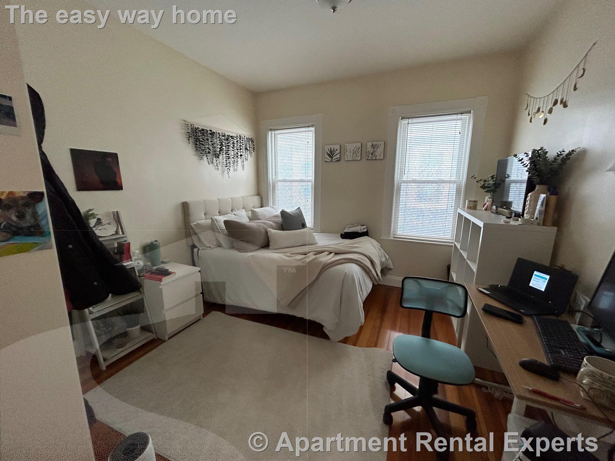 29-31 Belknap St, Teele Square