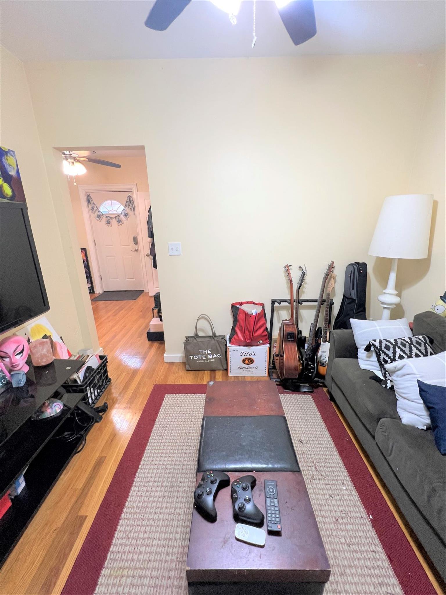 Studio bed, 1 bath apartment for rent at 2 Otis St Unit 3, East Somerville — photo 4 of 11
