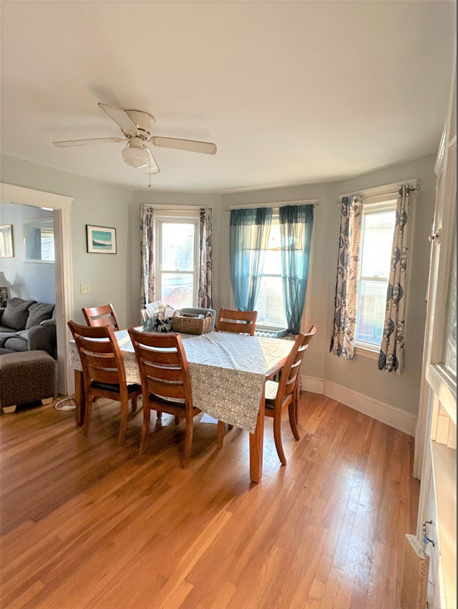 2.5 bed, 1 bath apartment for rent at 8 Valley St Unit 8, Medford — photo 5 of 16