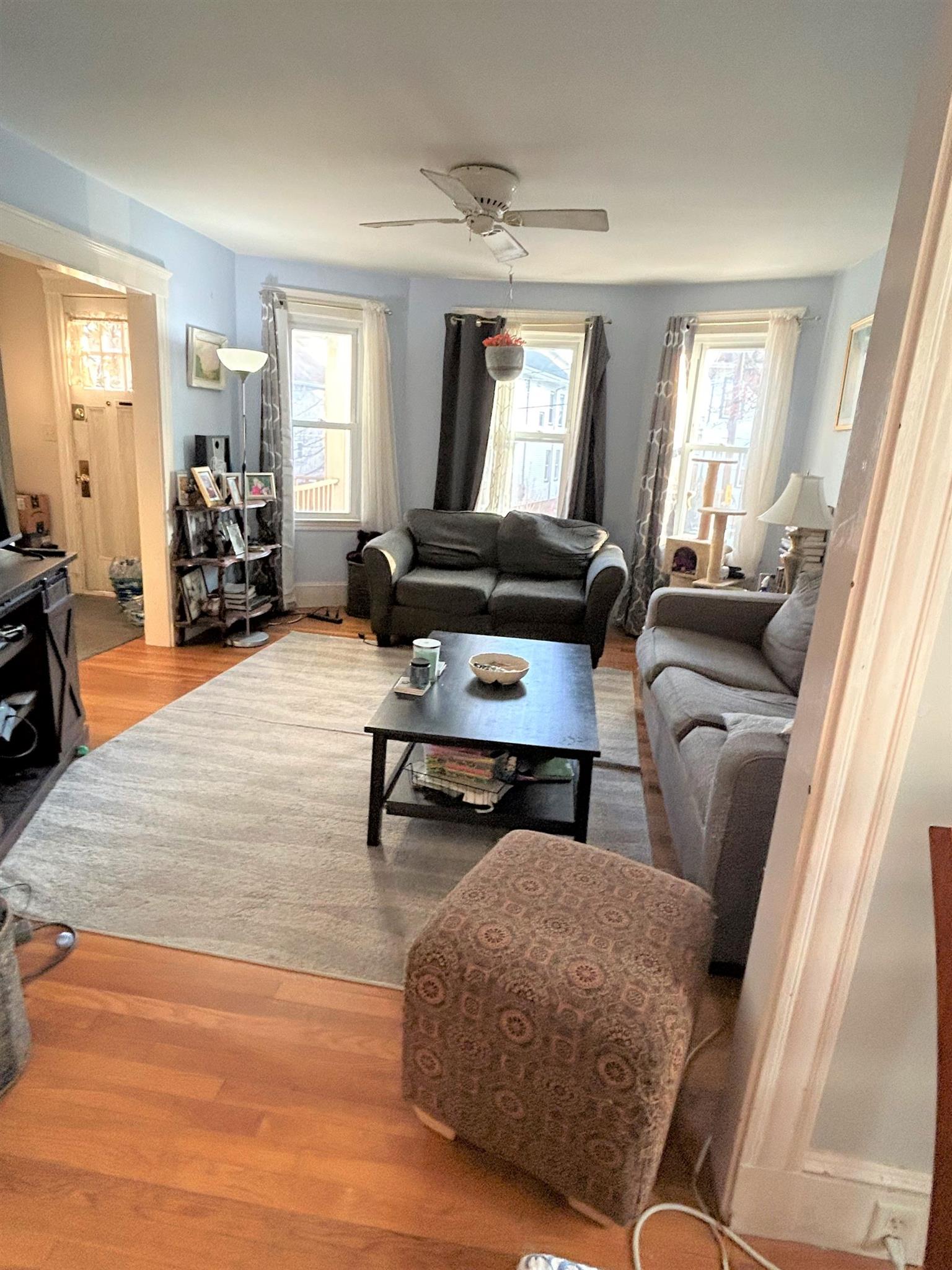 2.5 bed, 1 bath apartment for rent at 8 Valley St Unit 8, Medford — photo 3 of 16