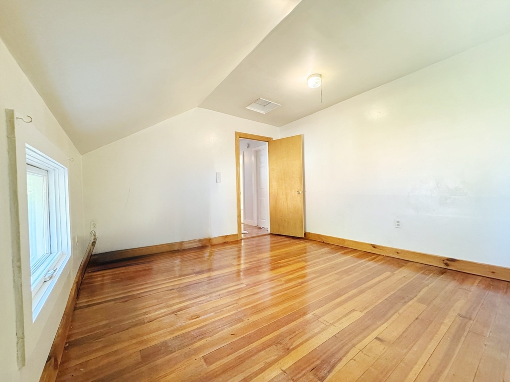 563 N Washington, North Attleboro