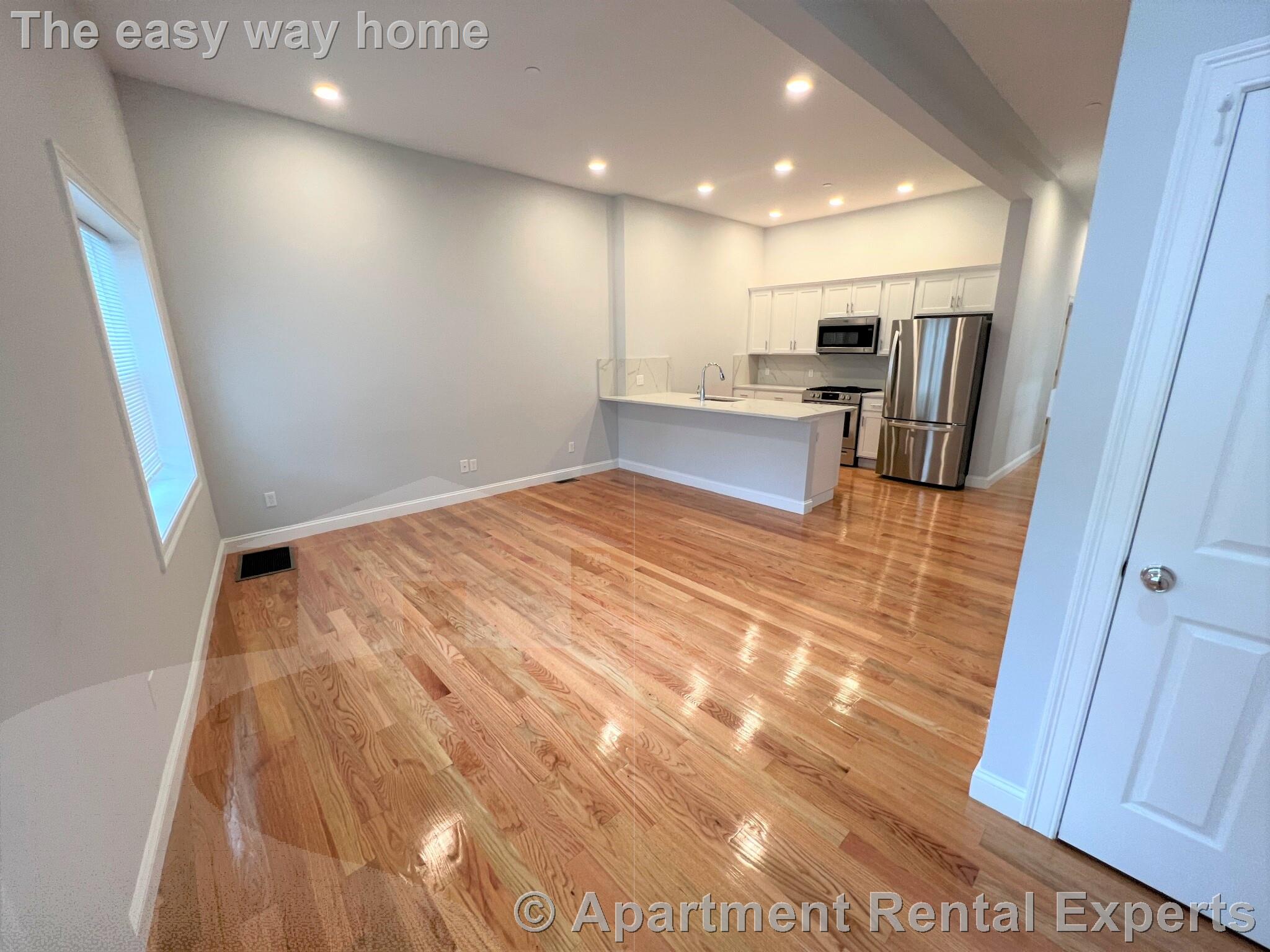 126 Cross St, East Somerville