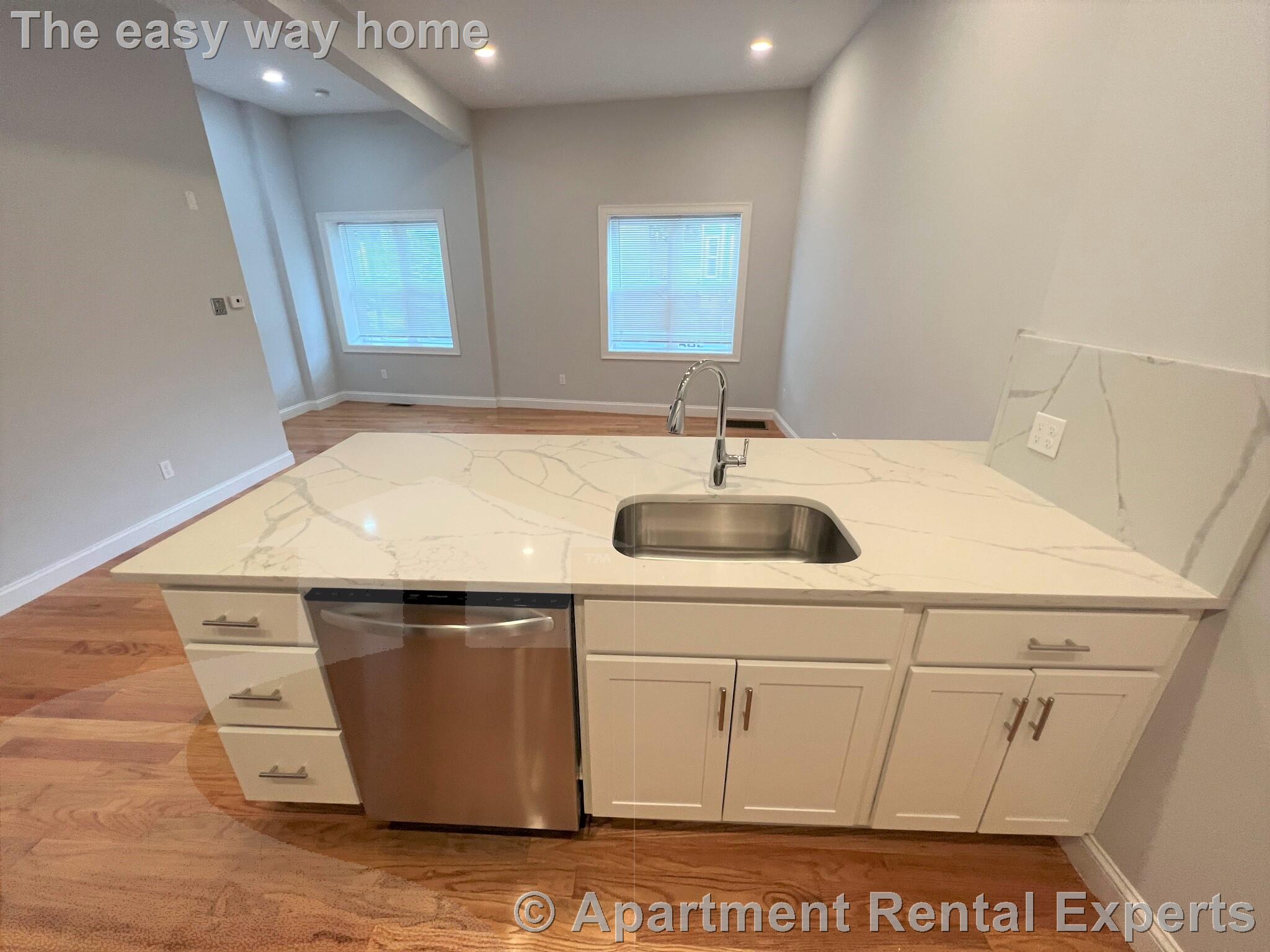 126 Cross St, East Somerville